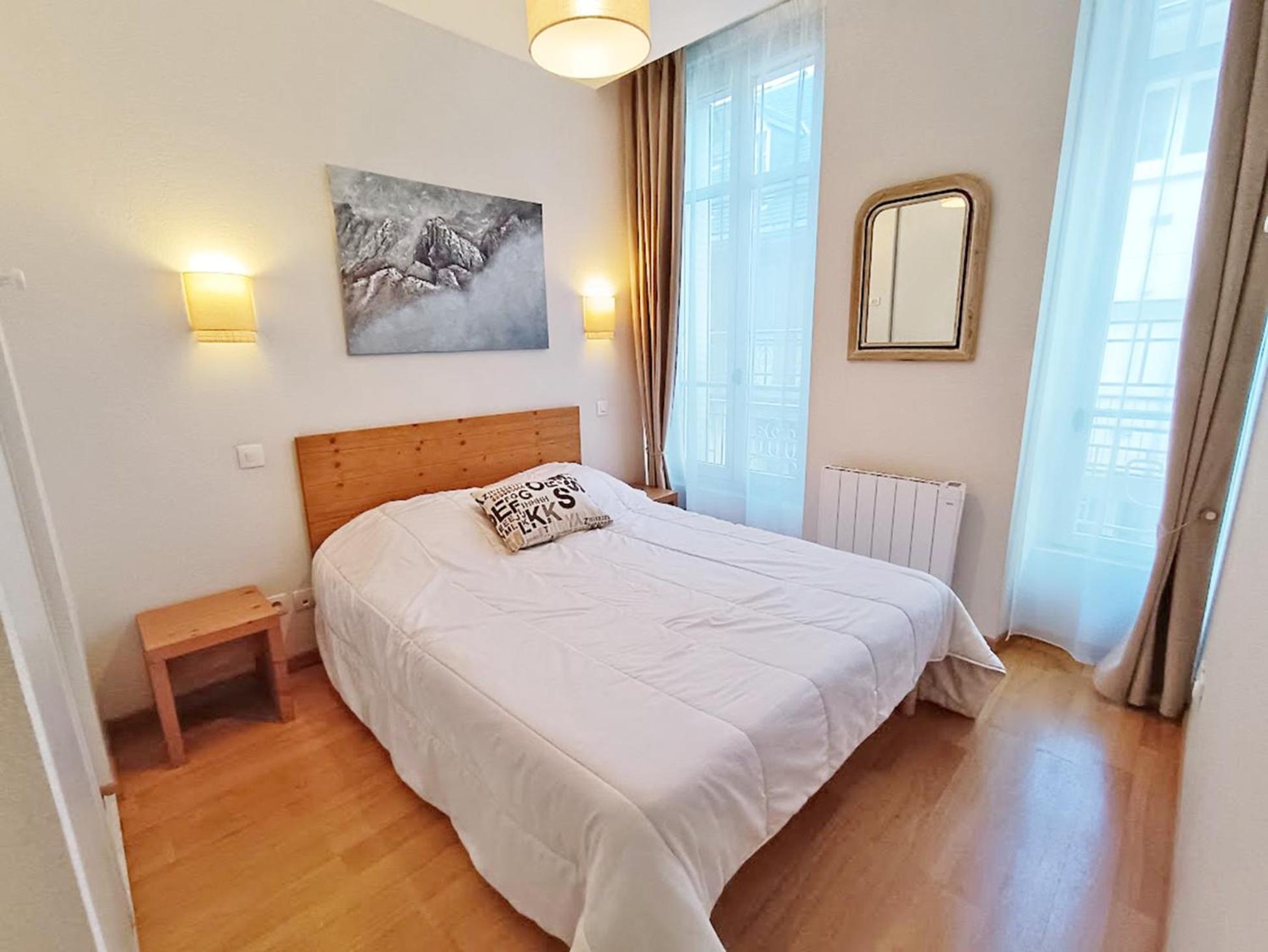 L'Eterlou, T3, Centre Luchon, Wifi, Casier A Skis, Ascenseur, 6 Personnes Bagneres-de-Luchon Ngoại thất bức ảnh